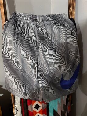 Nike Men’s Black & White Wave Pattern Athletic Shorts with Blue Swoosh